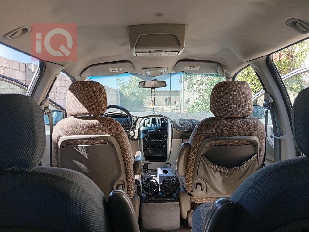 دودج كارافان